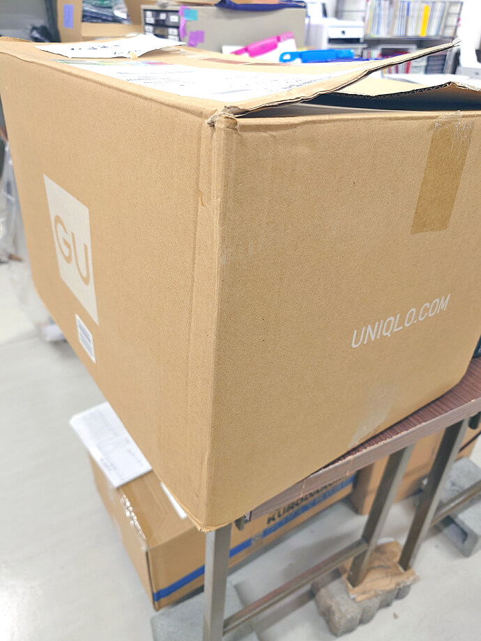 栃木県鹿沼市にある配食サービス業者様から送られてきたフリース20枚