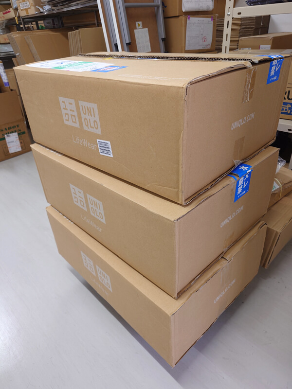 茨城県土浦市にある建設工事会社様から弊社に送っていただいたユニクローフリースが到着した時の写真