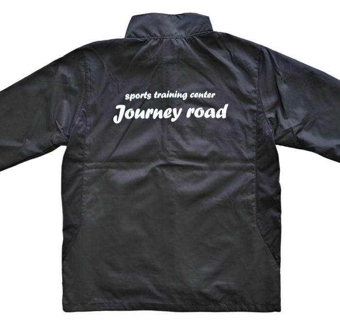 スポーツ合宿専門ホテル：ジャーニーロード様のロゴ入りオリジナルジャンパー