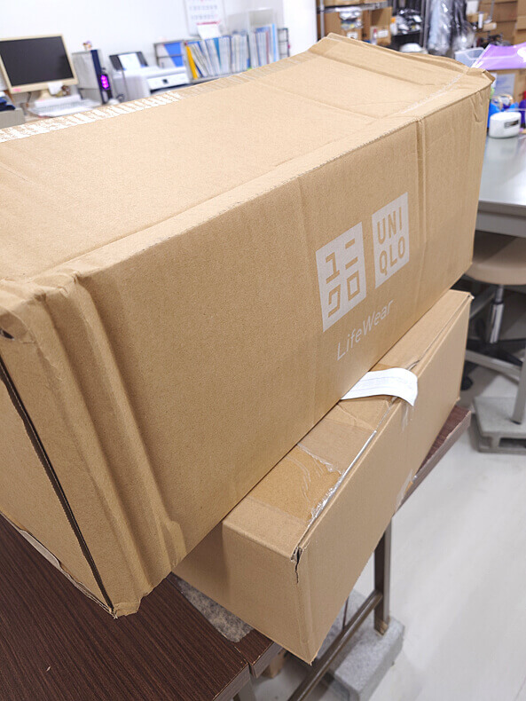 東京都八王子にある運送業者から送っていただいたユニクロフリースが到着した時の写真