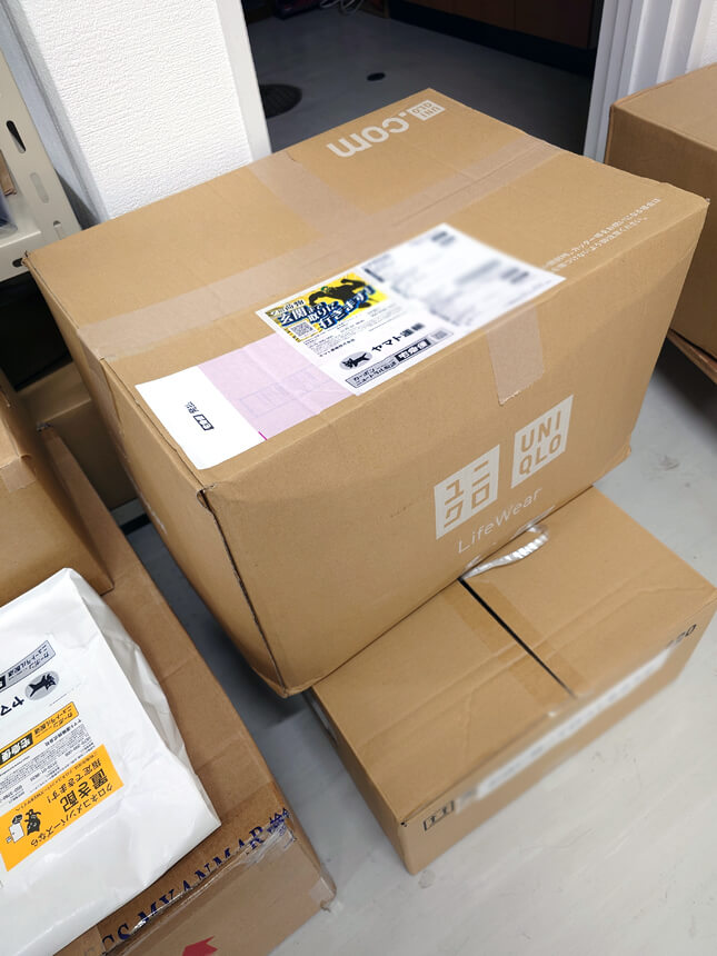 神奈川県相模原市にあるソフトボールチーム様から弊社まで送っていただいたユニクロフリースが到着した時の写真